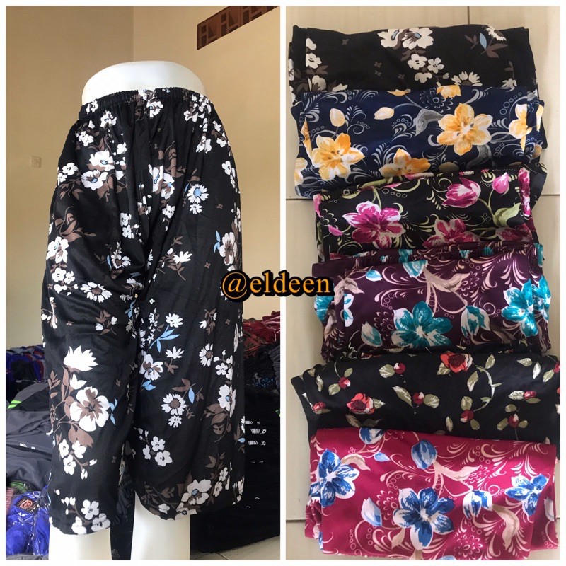 Celana Pendek Wanita Motif / Celana Legging Selutut JUMBO / Celana Pendek Wanita Dewasa HYGET