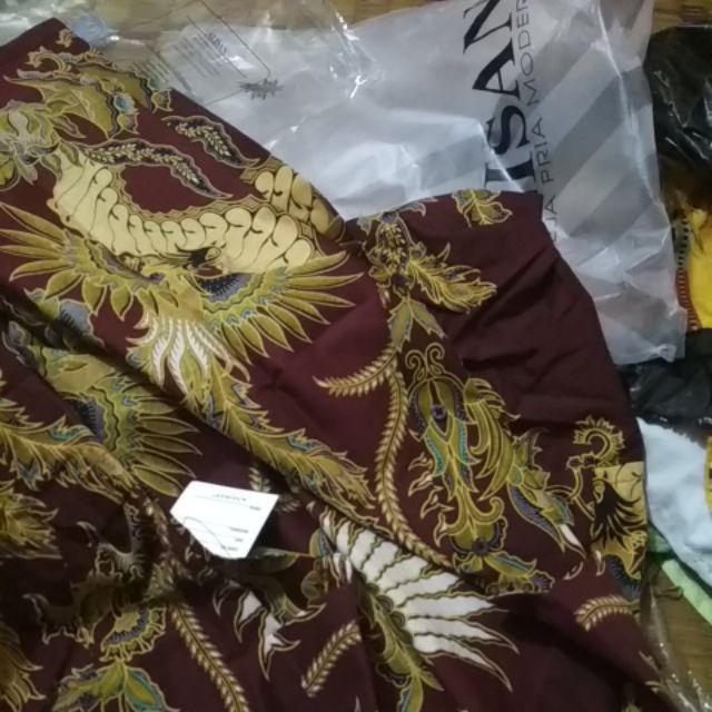 Kemeja Batik Pendek Alisan Slimfit 00158