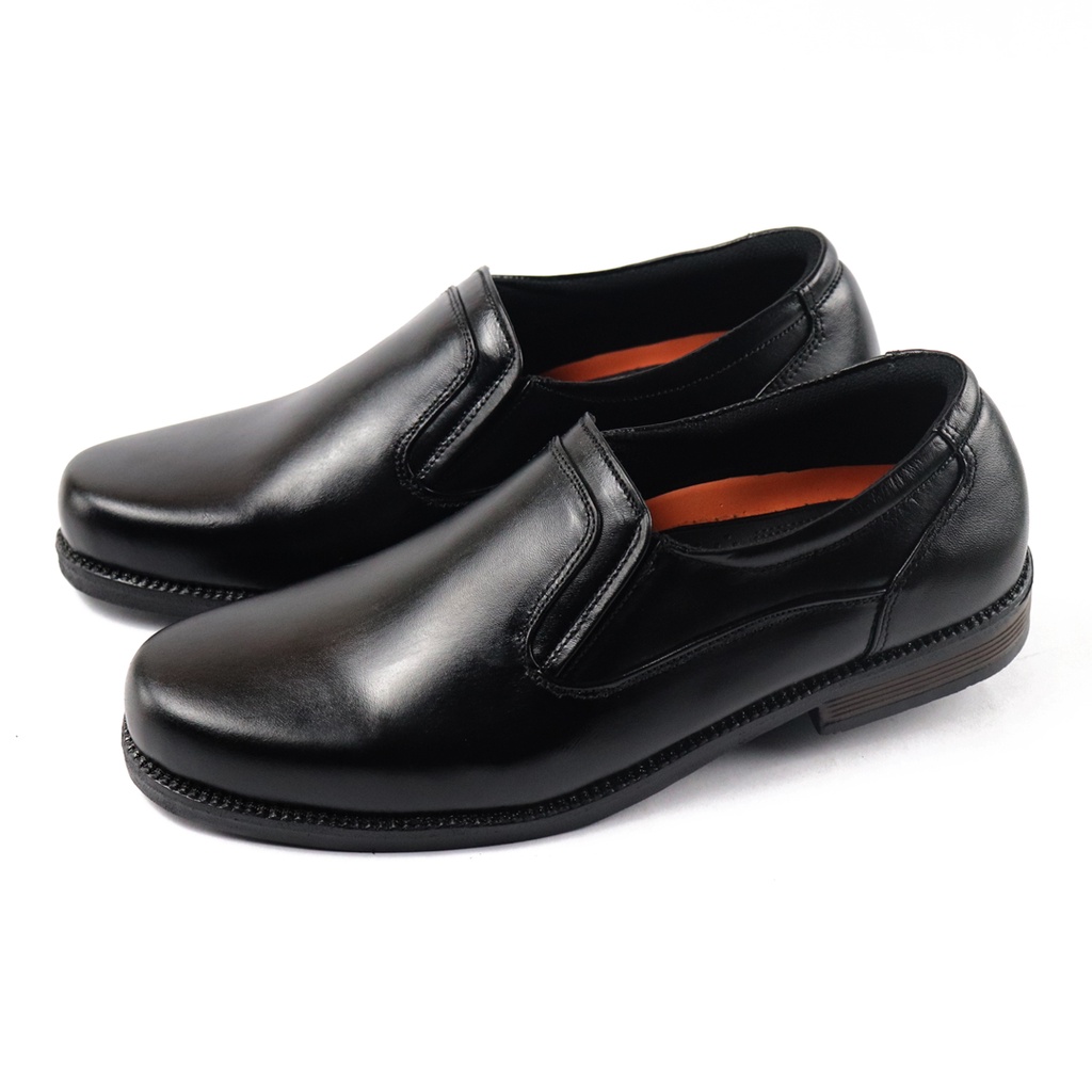 Sepatu Pantofel Pria Kulit asli model slip on Grutty 11047 Hitam Sepatu Formal