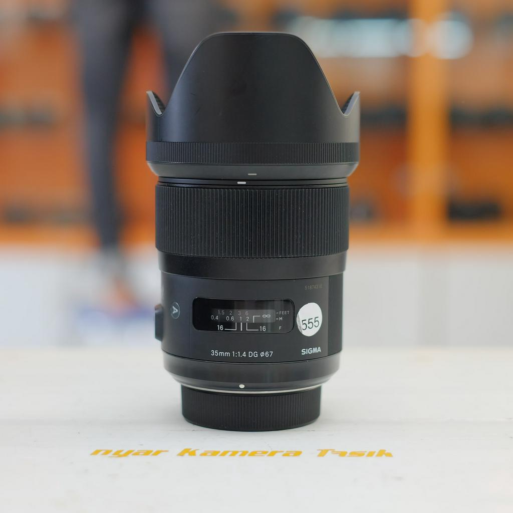 lensa sigma art 35mm for nikon f1.4 like new