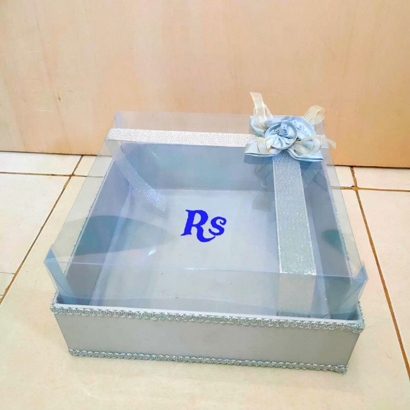 

Kotak Hantaran satuan/kotak kue ukuran 25x25x12