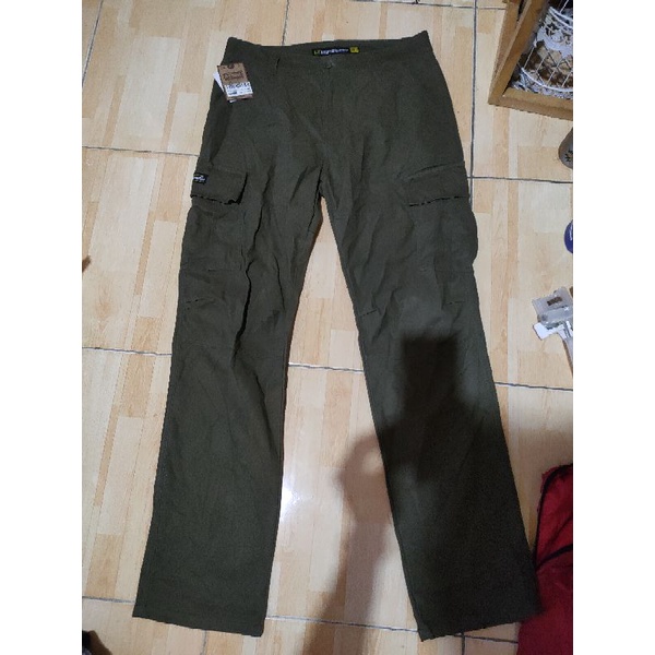 CELANA CARGO MAHAMERU TWILL