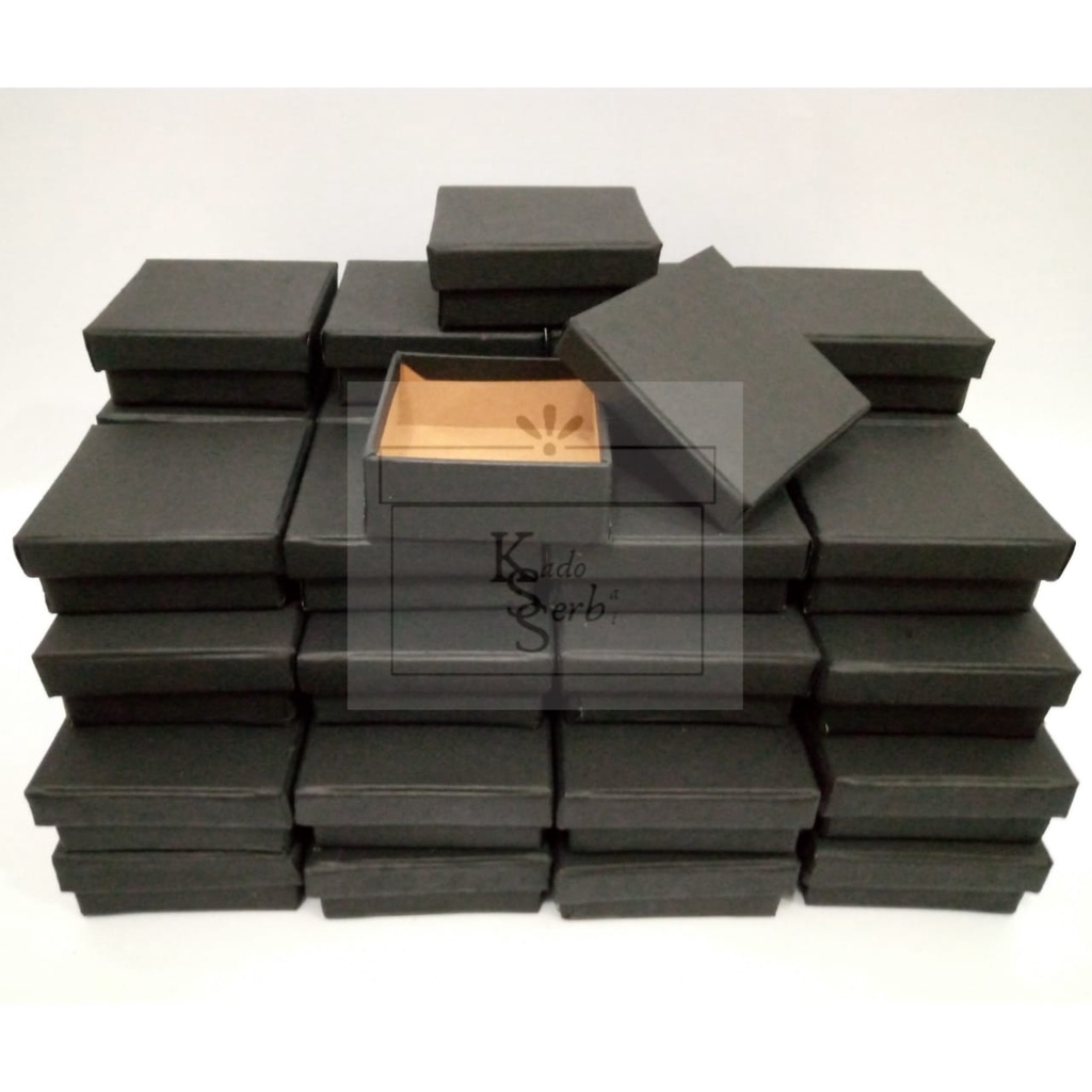 

Grosir Hardbox Uk 8 x 8 x 3 cm cover luar hitam | kotak kado | hampers | giftbox l Rigid box l kotak keras l kotak tebal