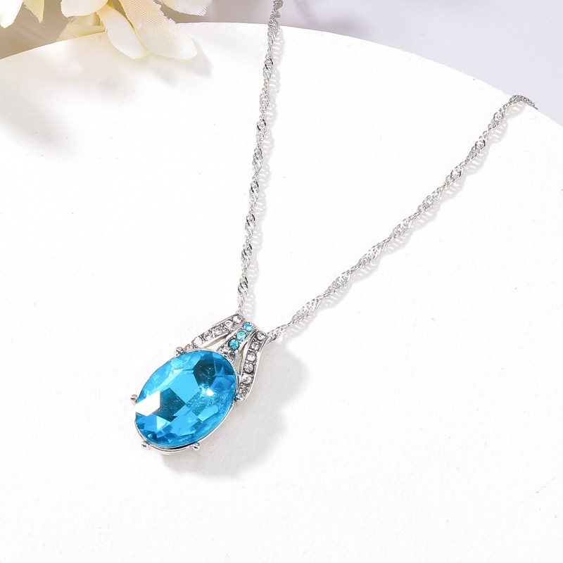 Kalung Dengan Liontin Kristal Bentuk Hati Forever Warna Biru Untuk Wanita