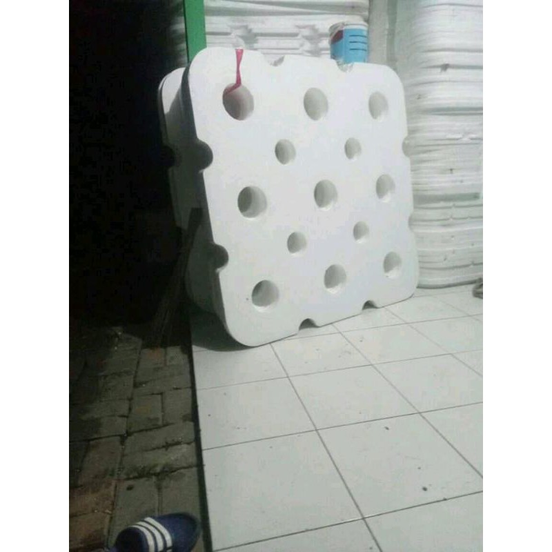 

stropom