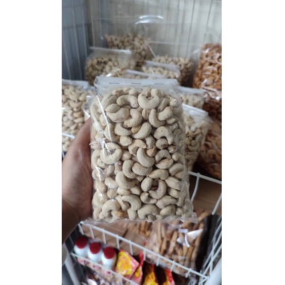 

Kacang Mente Mentah berat 500gr