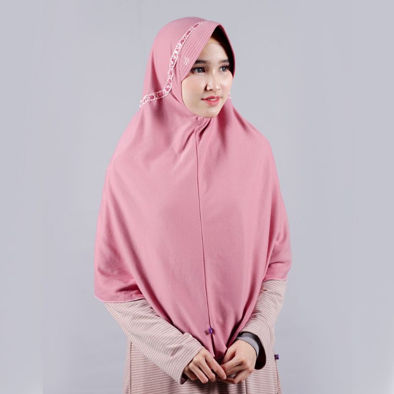 Kerudung Rabbani Hemy Warna Pita Serut Atas Terbuka