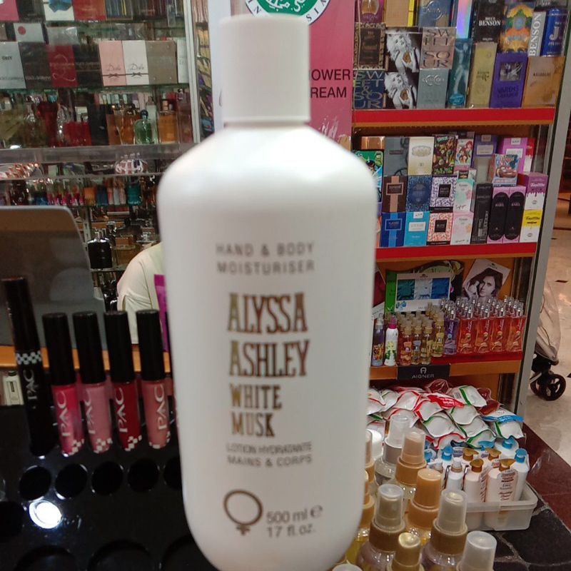 AlyssaAshleyWhiteMusk body lotion