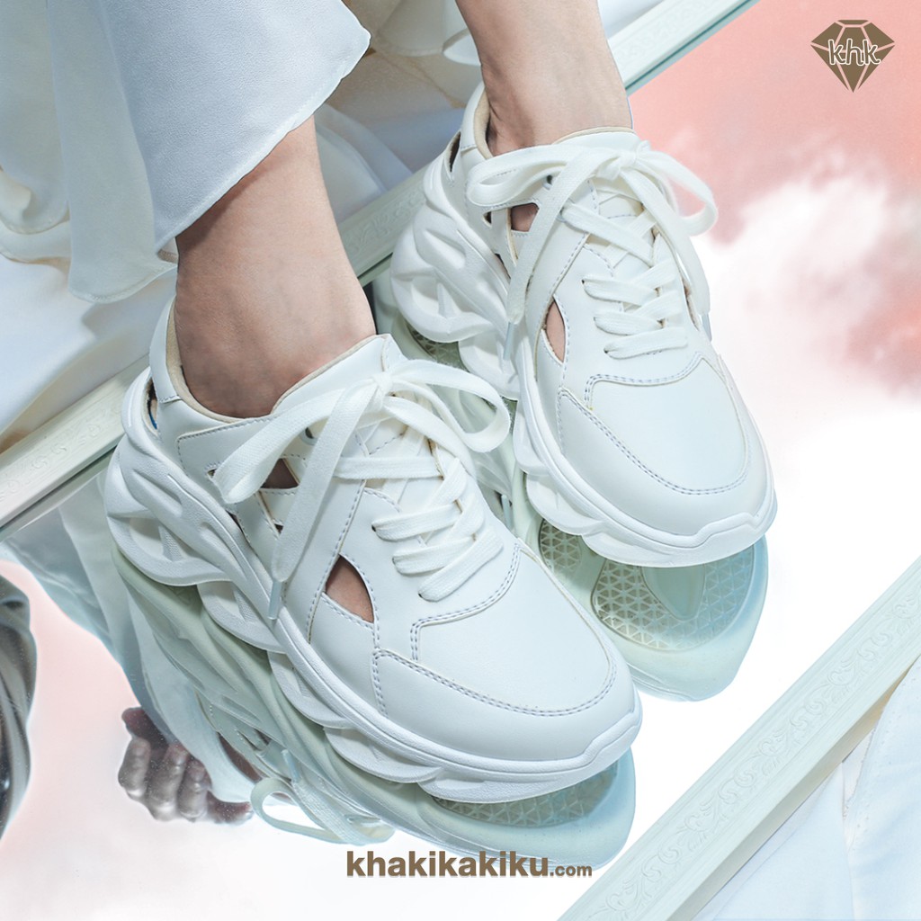 KHK by Khakikakiku Vensha White Sneakers