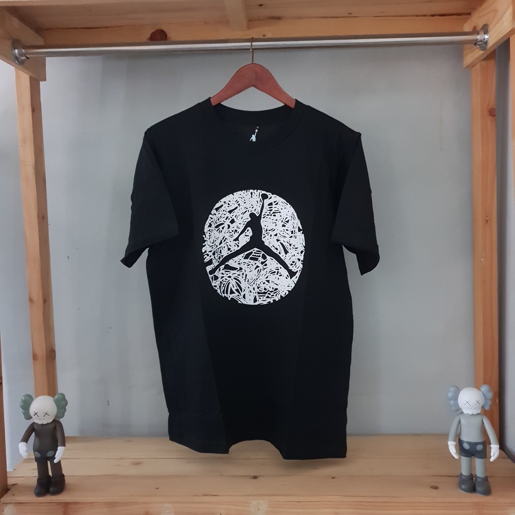 KAOS JORDAN HITAM