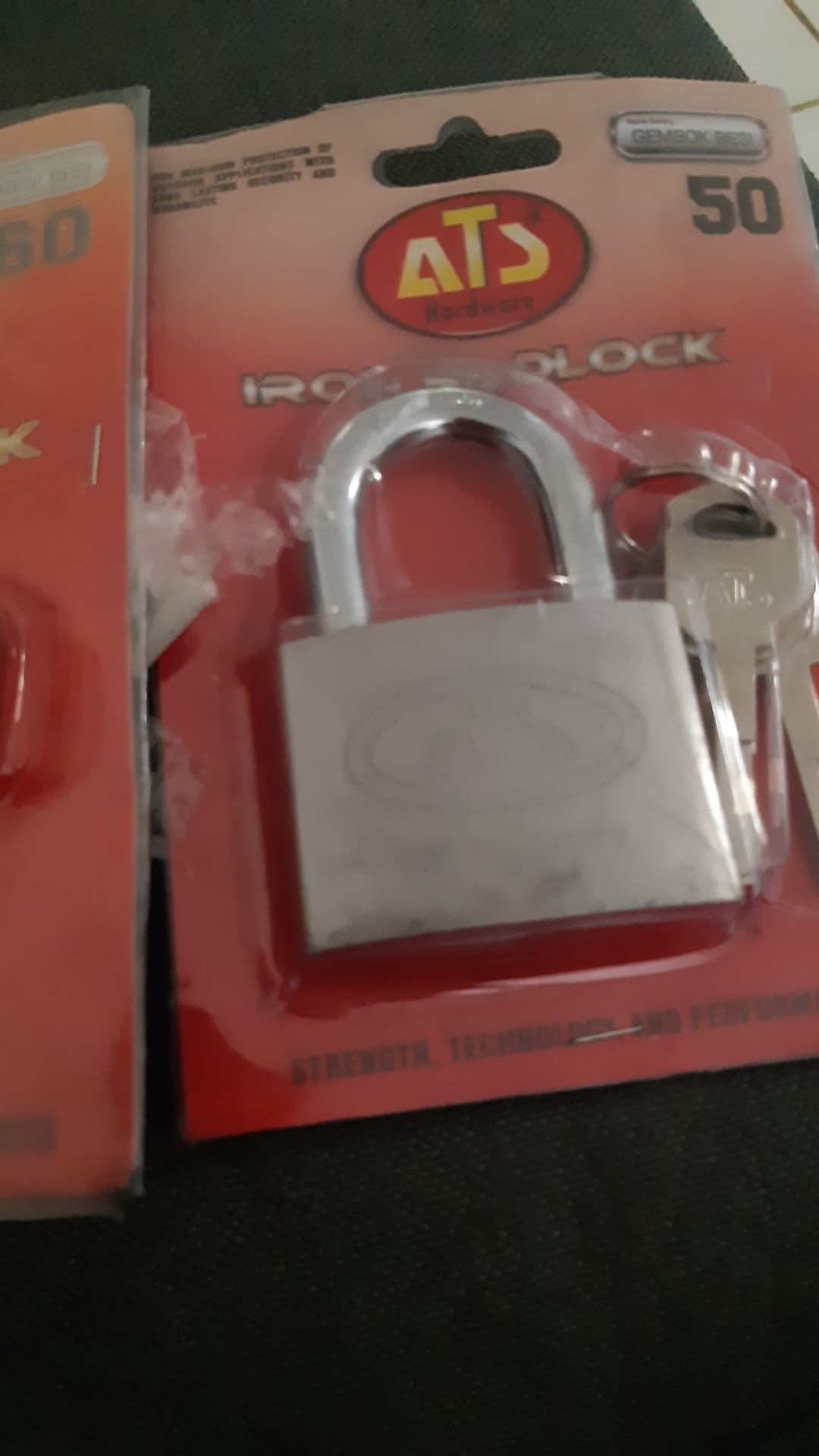 Gembok Ats Ukuran 50mm Leher Pendek + 4 Bh Mata Kunci