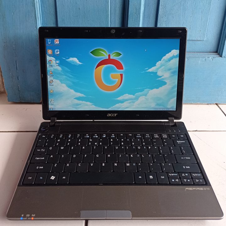 Acer Aspire One 753 Hitam 12 inch RAM 2GB/4GB HDD 320GB Netbook Second