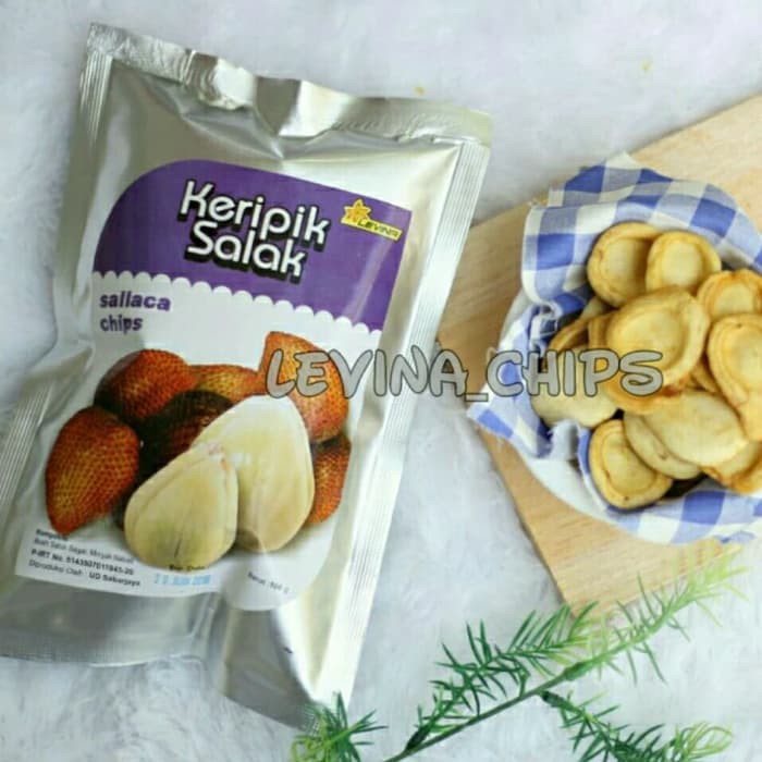 

Keripik kripik buah salak levina 100 gram camilan khas malang ~ kp1493