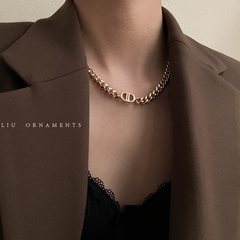 Kalung Rantai Ringan Mewah Simple Trendy Untuk Wanita