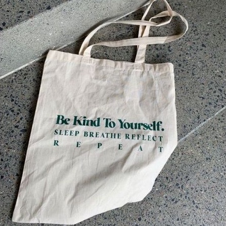 Totebag Kanvas Be Kind to Yourself (crbn_cloth)