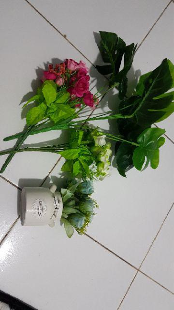 Bunga Plastik Mawar Artificial Vas Keramik Unik Lucu Pita Imut Hiasan Meja - Vbk11