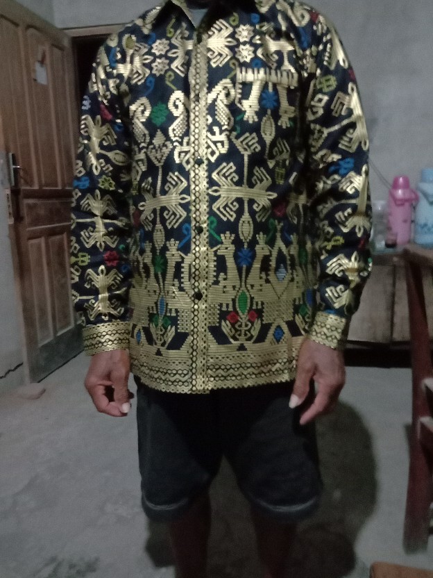 Hem Kemeja Batik Lengan Panjang Pria Narita Prodo