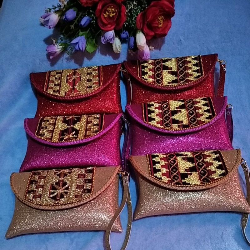 Souvenir/oleh-oleh khas lampung (Dompet HP android, Dompet tapis, Clutch tapis, Tapis lampung)