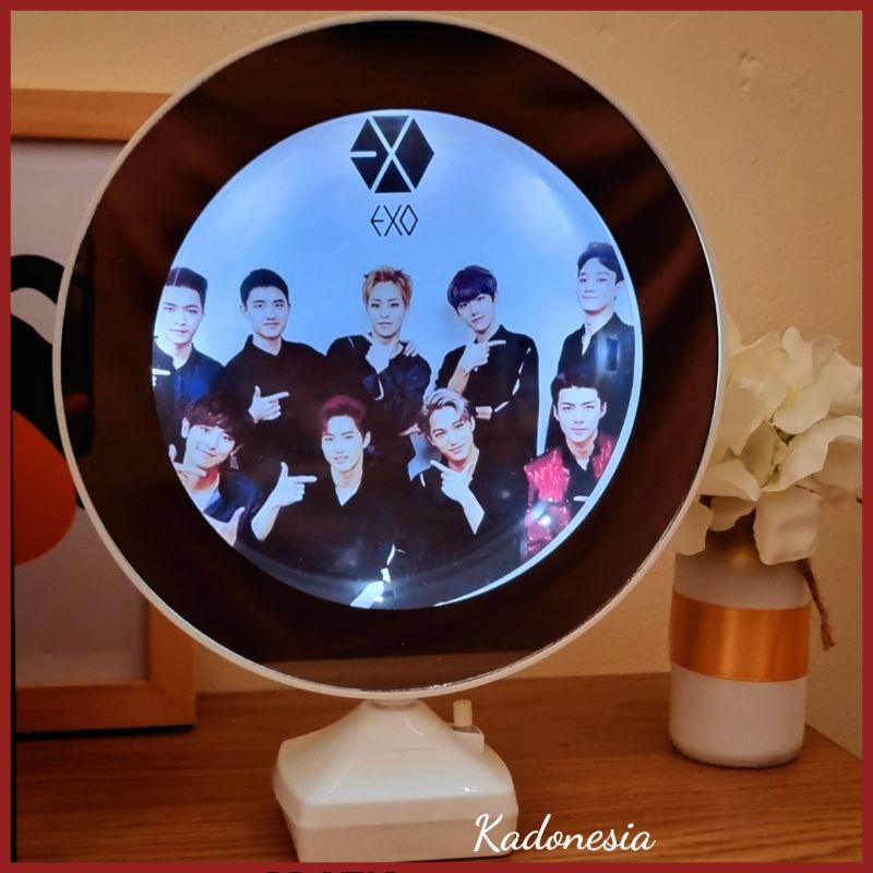 Cermin EXO / Lampu EXO Cermin Custom Magic Mirror