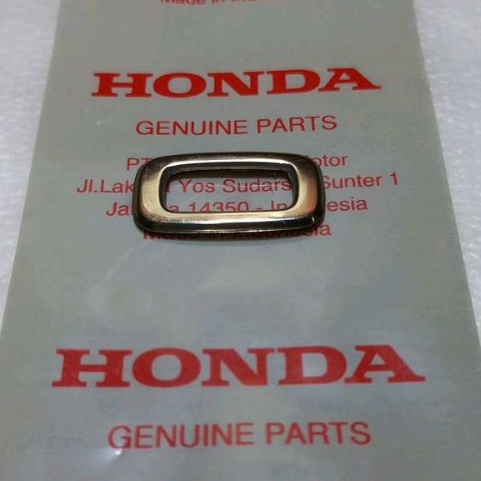 Emblem Logo Honda Scoopy 2021/2022 HURUF (O) Warna GOLD Original