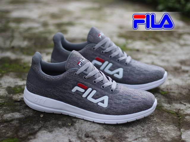 SALE!!! Sepatu Running Pria Terrlaris Brand Fila Running Size 39-44