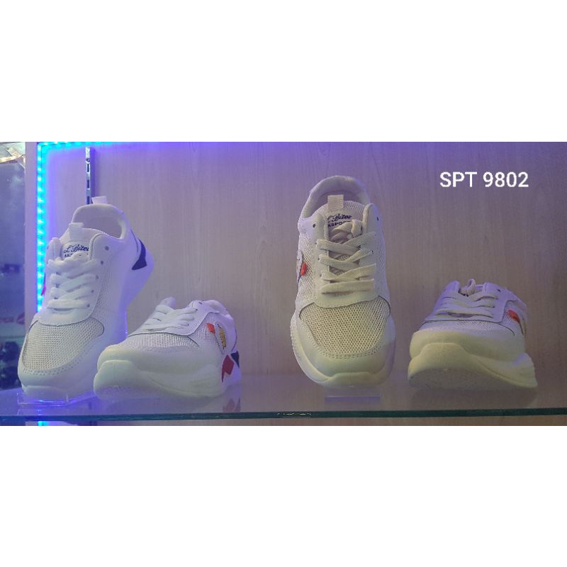 Sepatu Sneaker Wanita Lucu (9802)