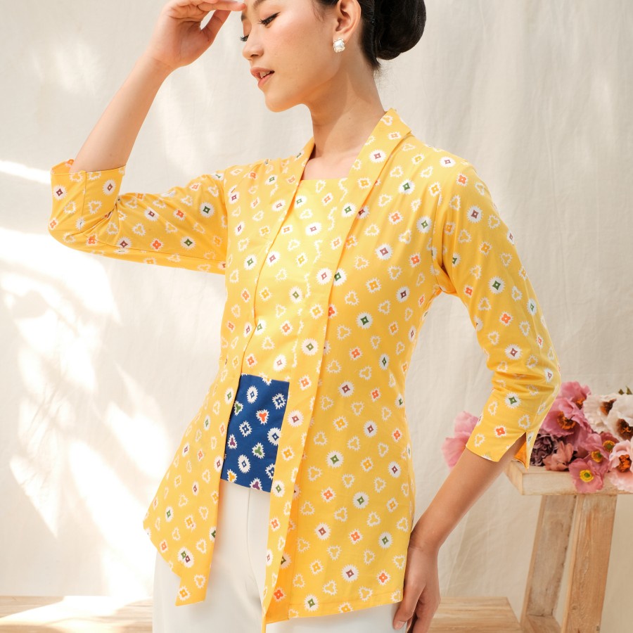 Kebaya Batik Jumputan Lengan 7/8 Meradelima Katun Kuning