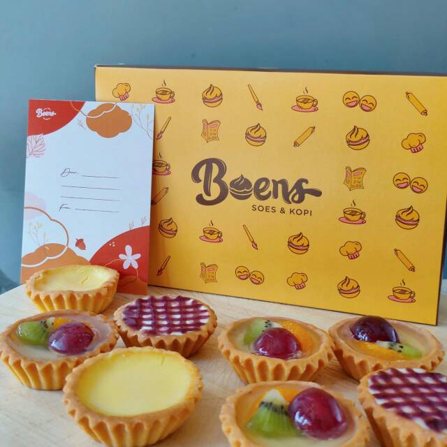 

BOENS BAKERY - Paket Pie 1/2 Lusin (Pie Susu / Egg Tart / Blueberry Cheese Pie / Pie Buah / Biscoff Pie)