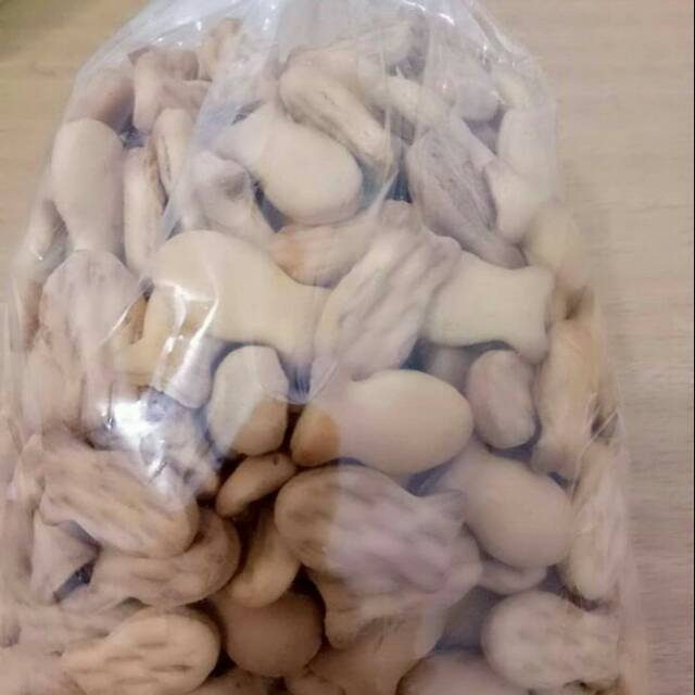 

Biskuit Ikan | Biscuit Ikan