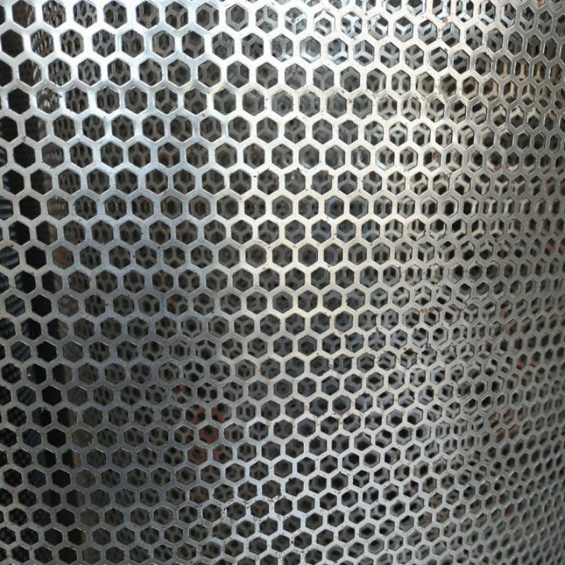 RAM GREL TUTUP BOX SPEAKER LUBANG SEGI 6 1mX122cm