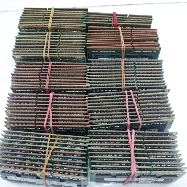 Sodimm ELPIDA 4gb Ddr3 Pc10600s.. ( Memory / Ram For Laptop)