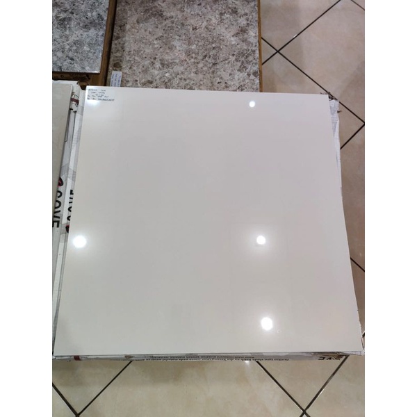 Granit Lantai Kilap Cove Super White 60x60