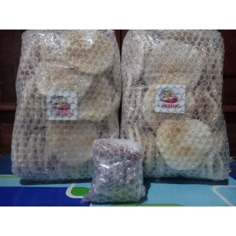 

kemplang panggang (paket hemat 2 pcs) isi 50/pcs