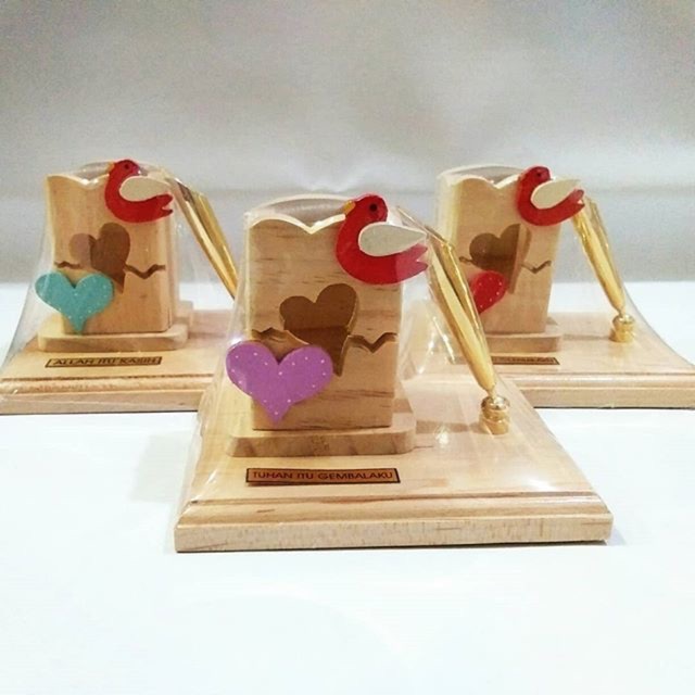 

Penstand Merpati-Tempat Pensil Rohani