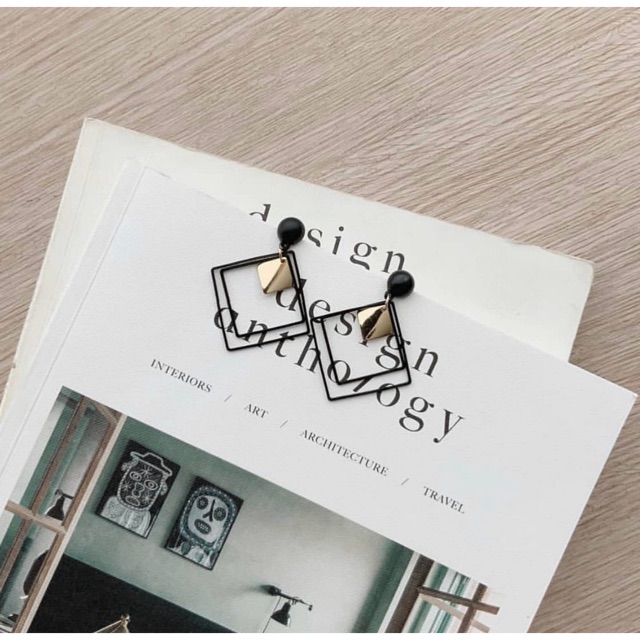 Yessy Earrings / Anting Hitam / Kalung Kotak / Anting Pesta