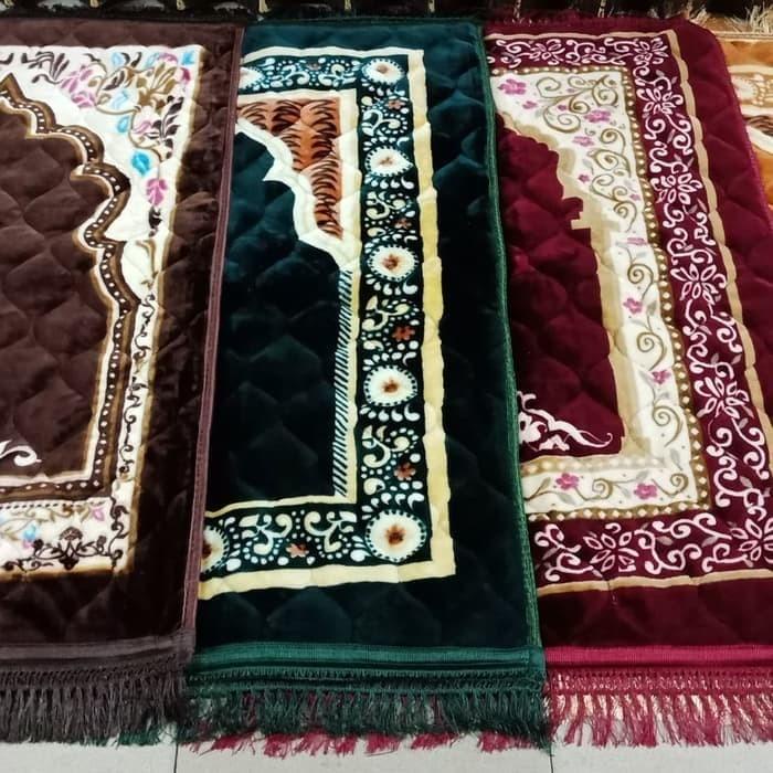 Sajadah Besar Tebal Rumbai Sajadah Empuk