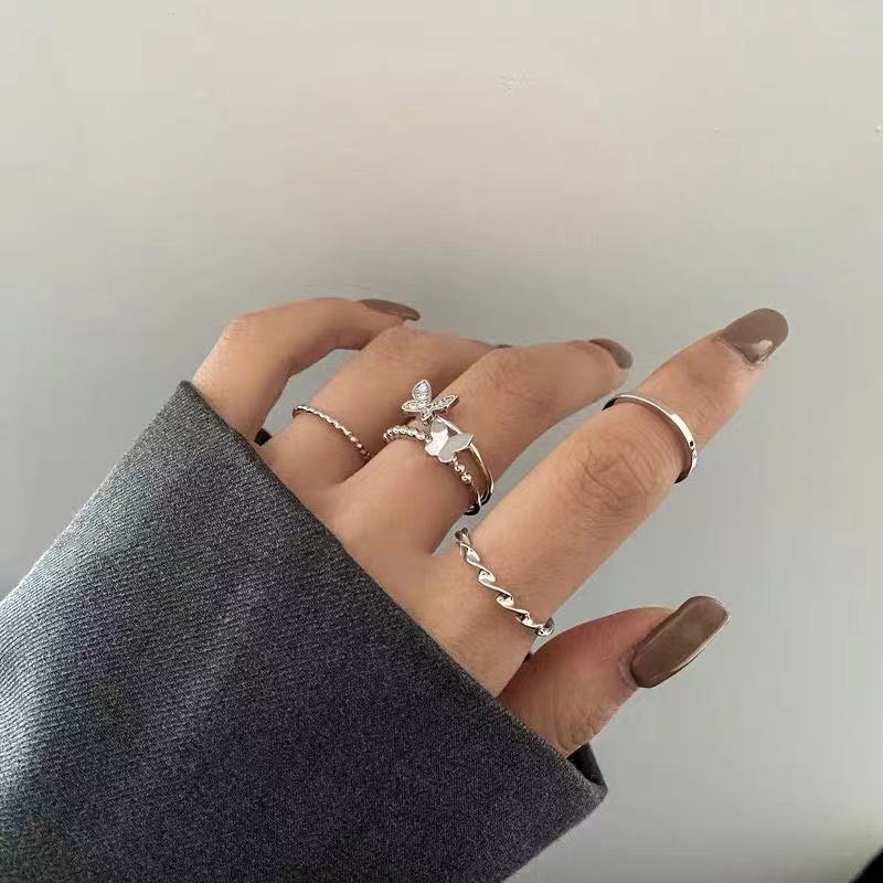 Set Cincin Model Terbuka Desain Kupu-Kupu Twist Gaya Simple