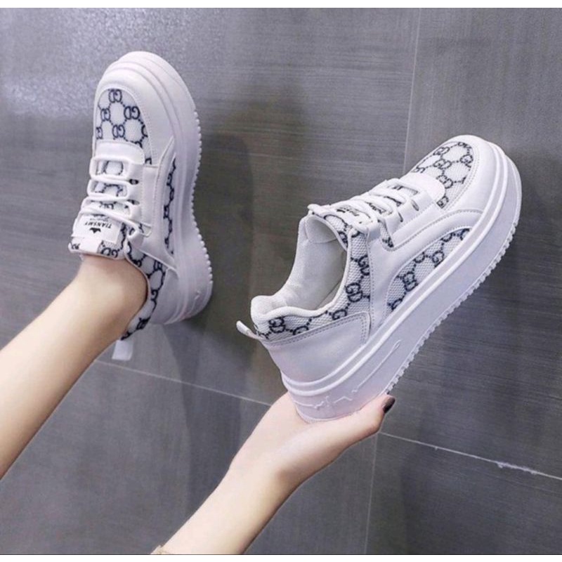 Sepatu Fashion Wanita Korea Trendy/Sepatu Sneakers kekinian NS603/Sepatu cantik sneakers korea KSM