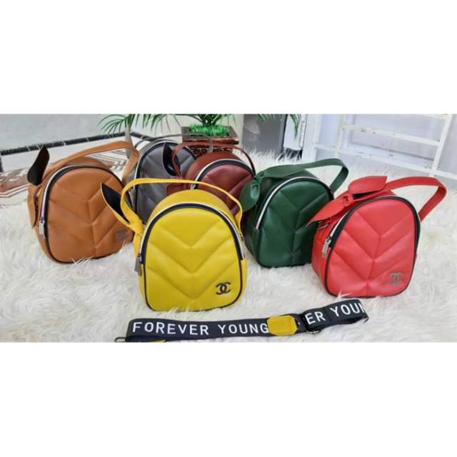 Tas Selempang Chanel