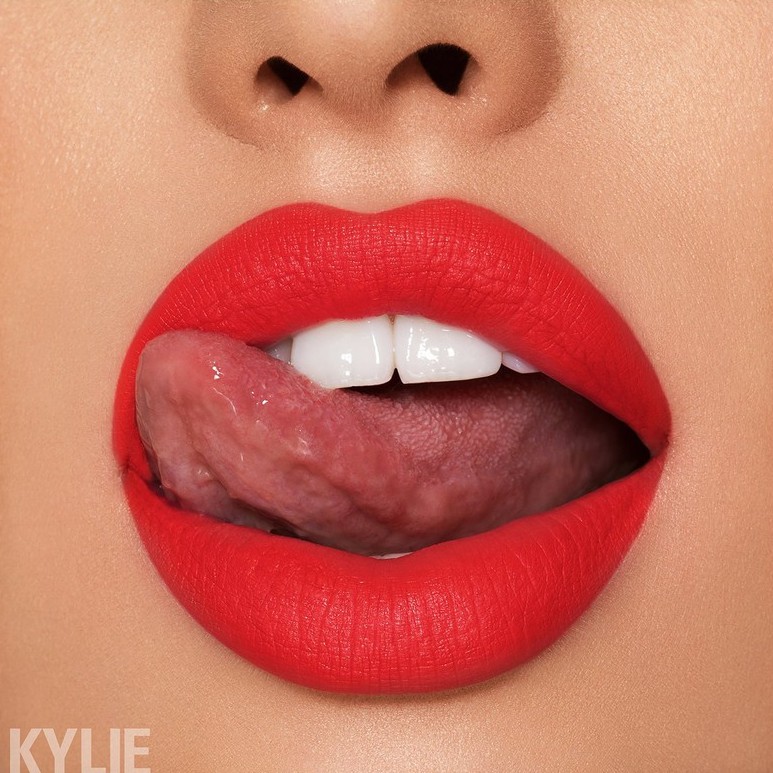 Kylie Cosmetics Momager Lip Set