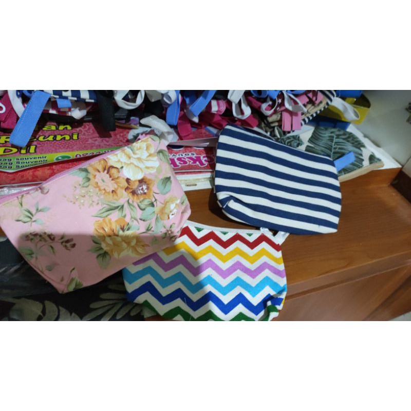 souvenir dompet pouch murah dompet souvenir pouch random