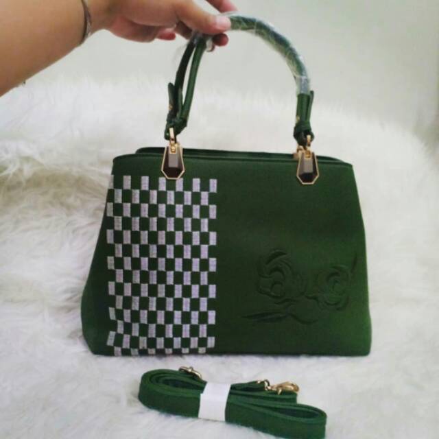 Tas import