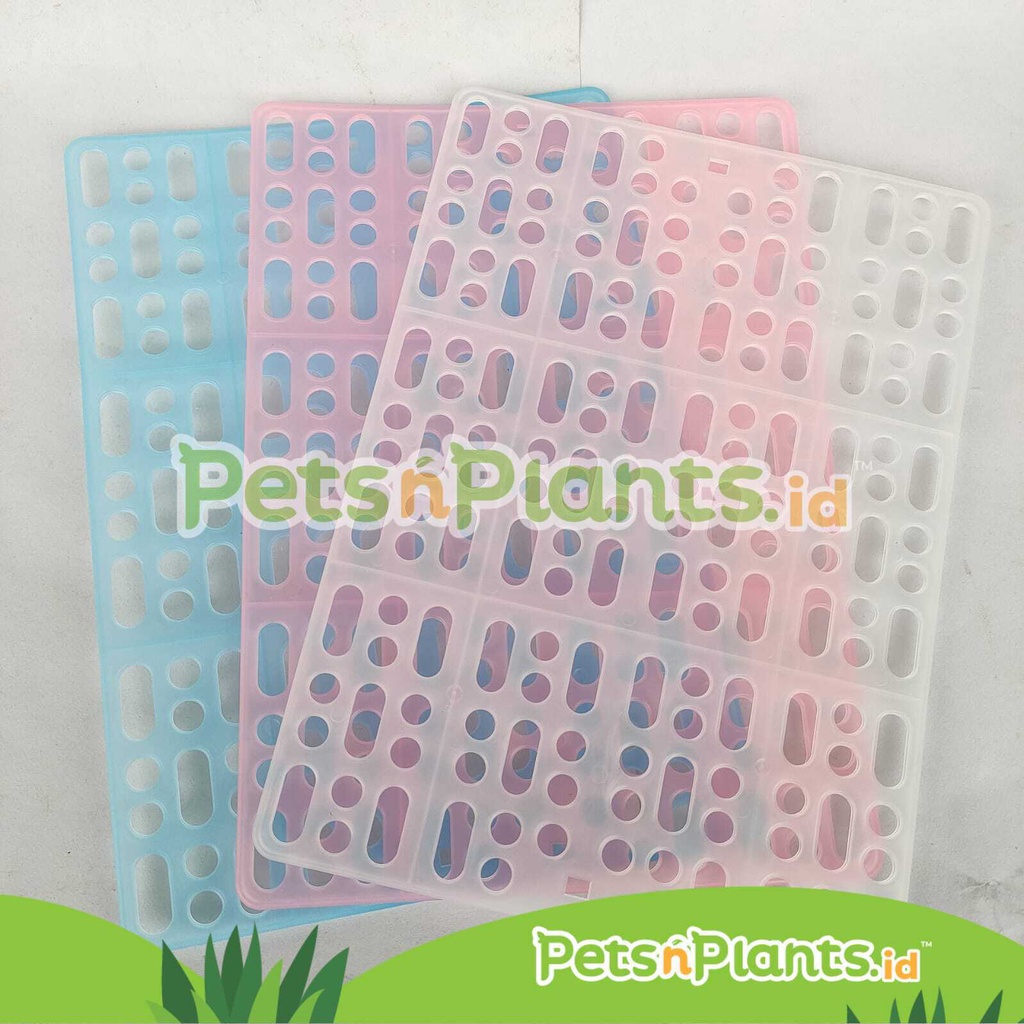 Alas Kaki Tatakan Kandang Kelinci Plastik - Bunny Footrest Healthy Mat