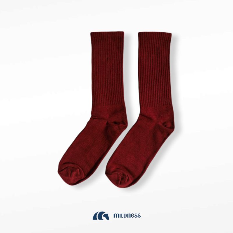 MIldness - Kaos Kaki Polos Skate Panjang / Socks Tebal Pria Wanita Maroon