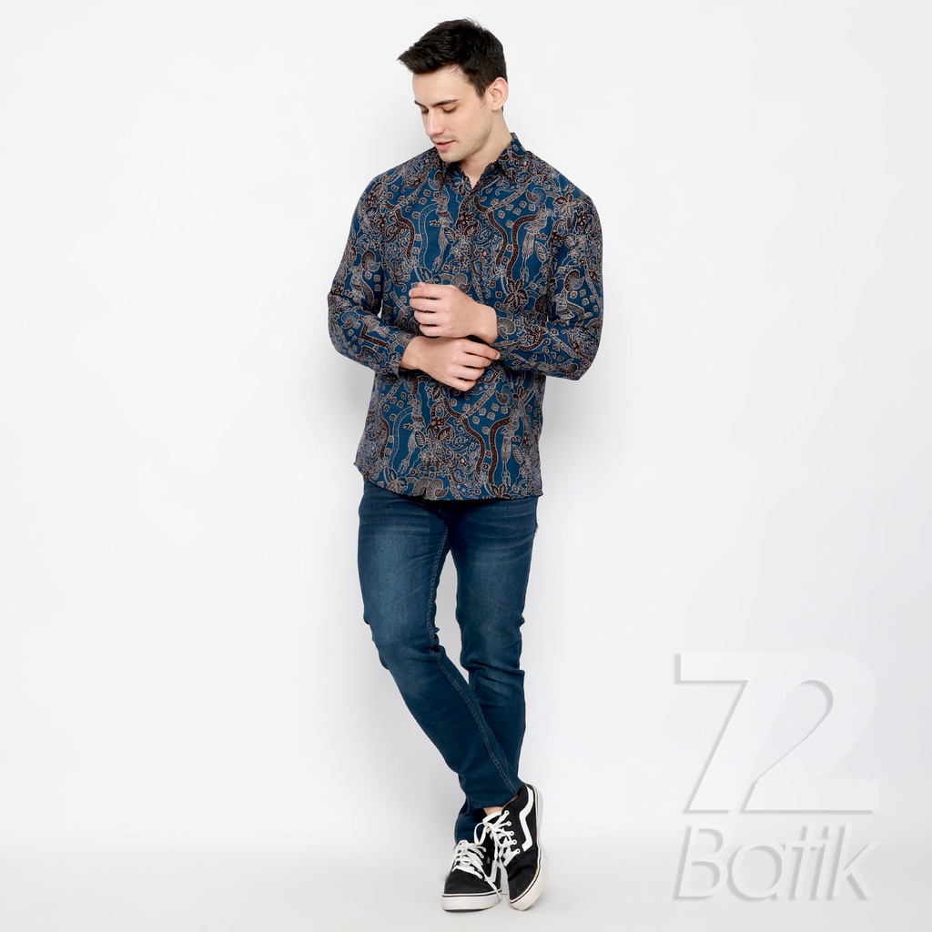 KEMEJA BATIK PRIA Dobby Lengan Panjang Slimfit Motif Peksi Adiwilaga Warna Biru Hitam 729395 Cap 72 - Baju Kemeja Atasan Pakaian Setelan Batik Pria Cowok Laki Laki Remaja Keluarga Kantor Lengan Panjang Modern Slimfit Slim Fit Premium Kekinian