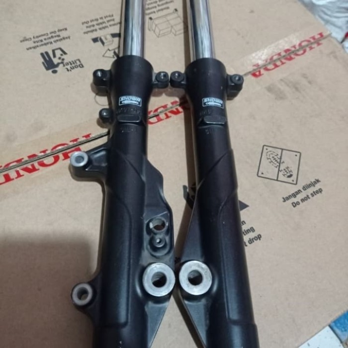 SHOCKBREAKER DEPAN PCX 150 K97 SKOK SHOK DEPAN ORIGINAL PCX 150 K97