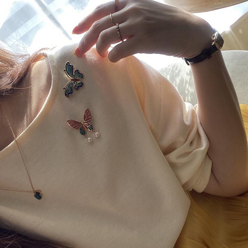 Bros Bentuk Kupu-Kupu Aksen Mutiara Dan Berlian Bahan Akrilik Untuk Unisex