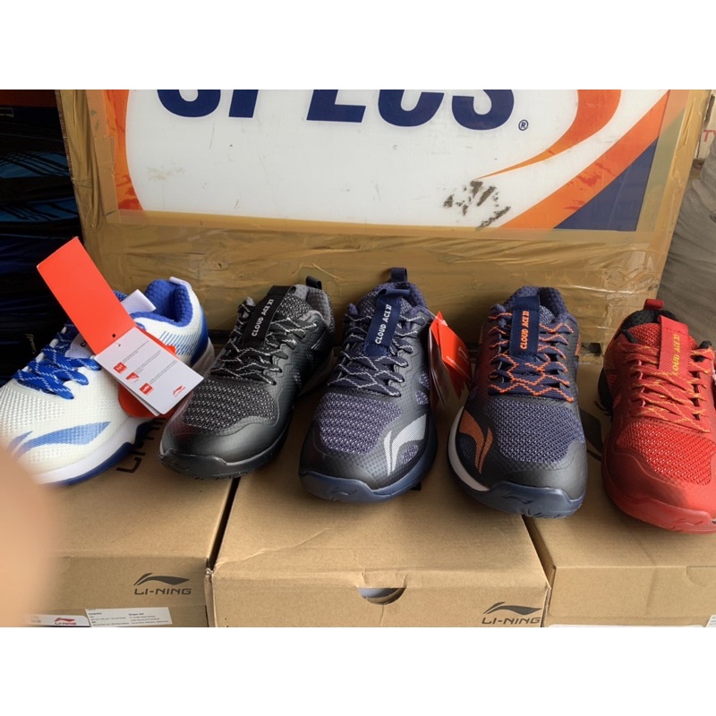 SEPATU BADMINTON LINING CLOUD ACE X1