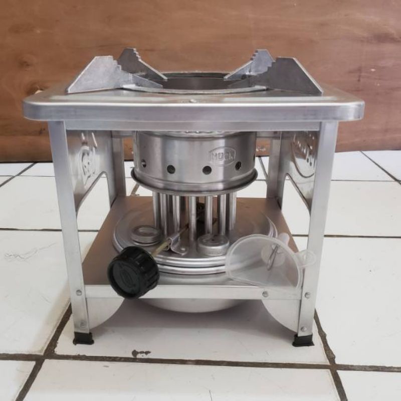 KOMPOR MINYAK TANAH MERK HOCK SUMBU 16.