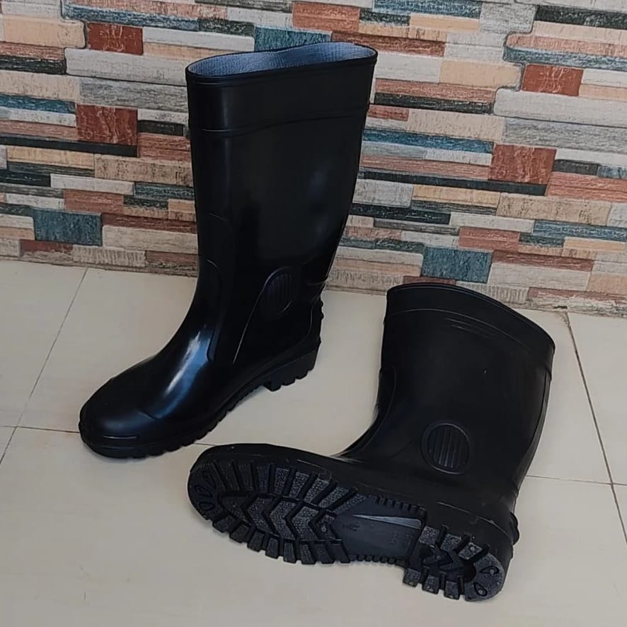 Sepatu Boots Anti Air -Sepatu Boots Karet Panjang - Sepatu Anti Selip Tidak Licin - Sepatu Safety - Sepatu Proyek - Sepatu Banjir - Hitam